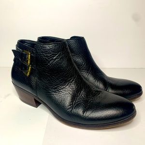 Sam Edelman Petal Pebbled Leather Ankle Booties Womens Size 7.5M Side Zip Buckle